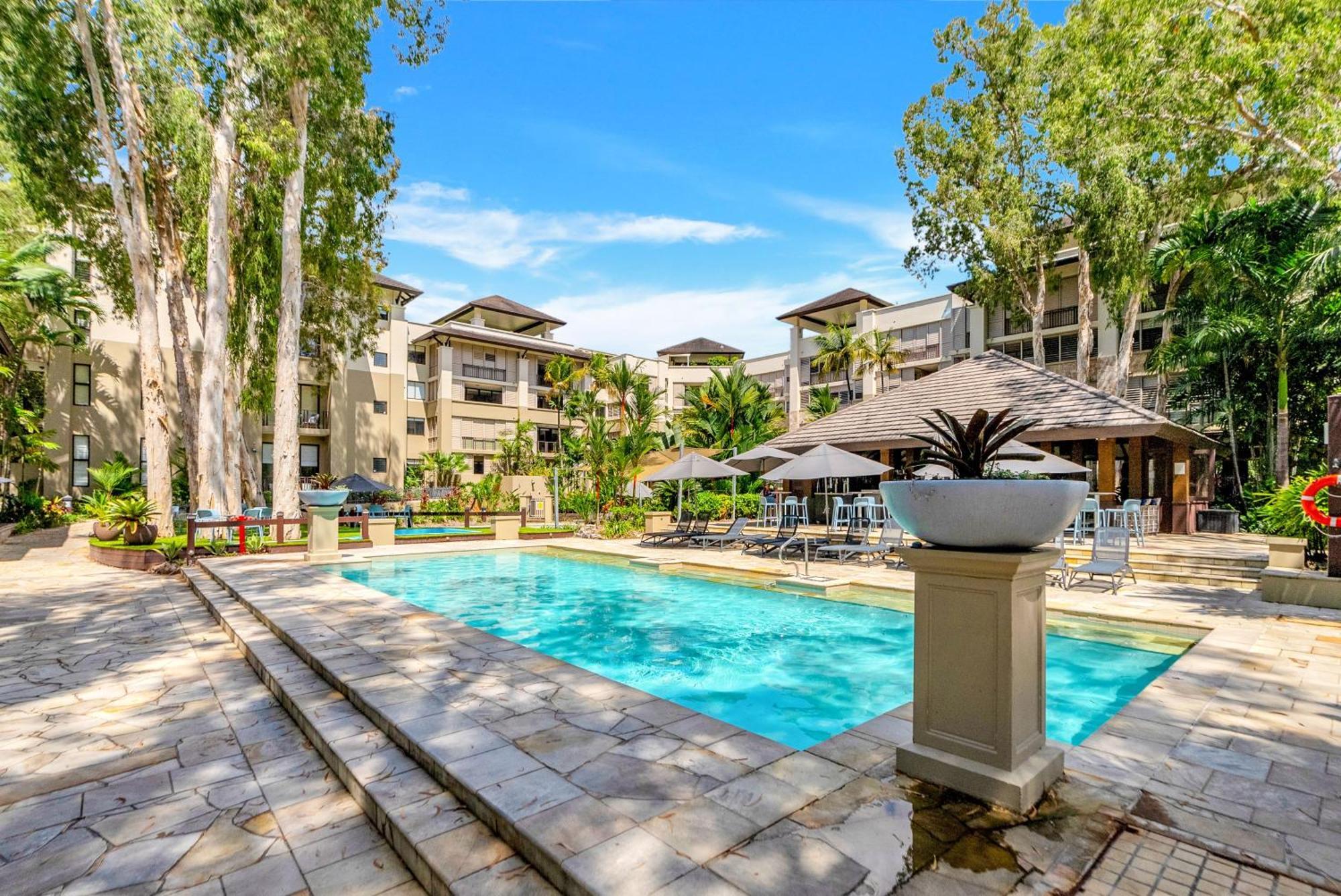 Elysium Private Apartments Triton By The Sea Palm Cove Bagian luar foto