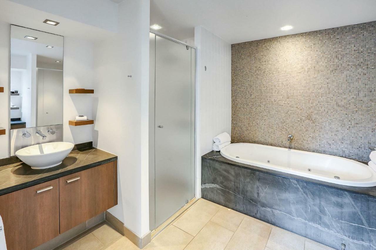 Elysium Private Apartments Triton By The Sea Palm Cove Bagian luar foto